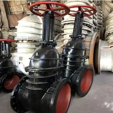 Válvula de porta de ferro dúctil industrial de 8 polegadas com vedação metálica e ligação de flange ANSI