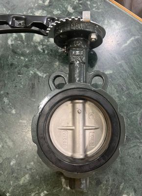 CF8 Placa de ferro fundido Medios de água 10K Manutenção manual Operada DK Wafer Butterfly Valve