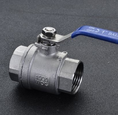 Válvula de esferas NPT/BSP DN15 para aplicações industriais/sanitárias de aço