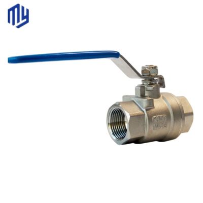 Verifique a estrutura da válvula de esferas de trunnião de aço carbono 2PC com design seguro contra incêndio